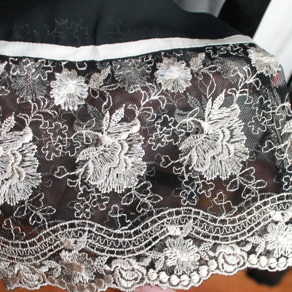 Sheer Lace Robe Duster - Picture 4 of 8